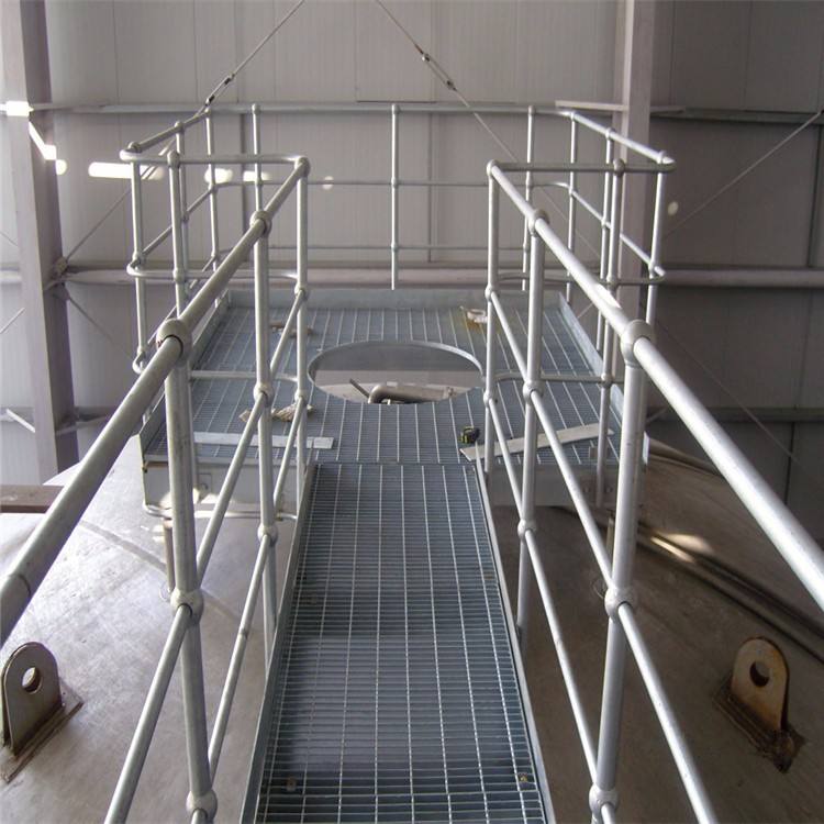 三球立柱栏杆 (3).jpg