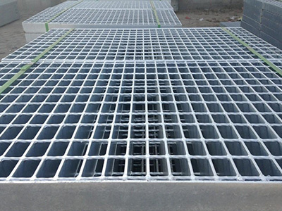 雨水篦子钢格栅板取决于应用环境不同的处理方法
